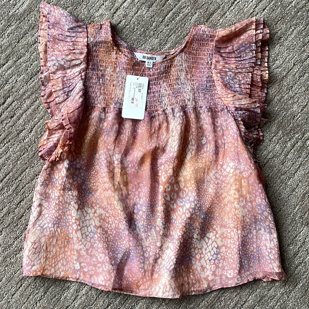 NWT BB Dakota  top